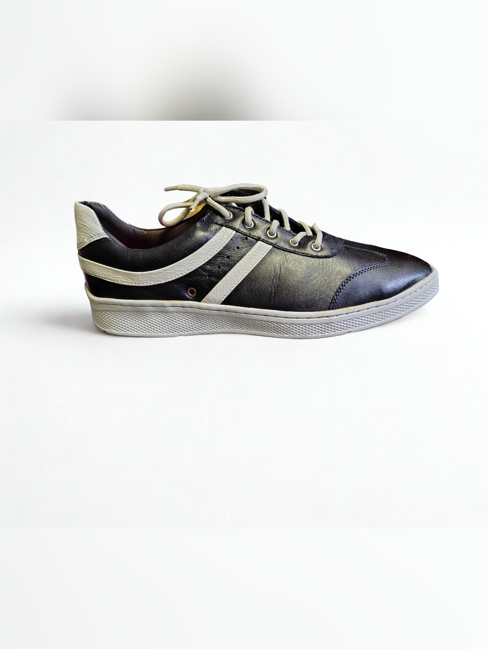 Sandro Moscoloni Men's Casual Lace-Up Sneaker in Black and White